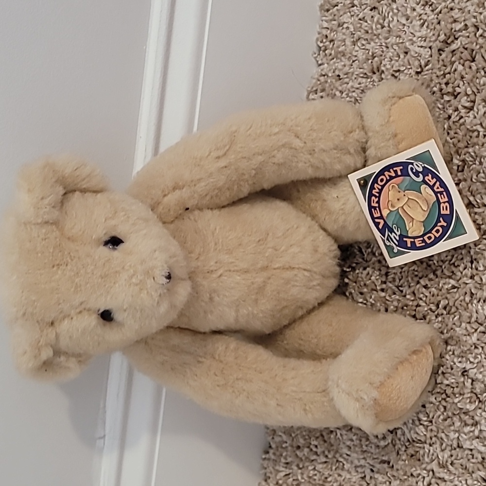 Vermont Teddy Bear Company Tan Plush 12 Inches Tall Moveable 1995 With Tag